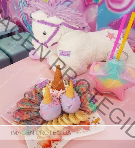 unicorn cafe bangkok tailandia peluche unicornio