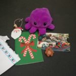 Plushie mail: los peluches se envían postales y regalos – Laura Tejerina